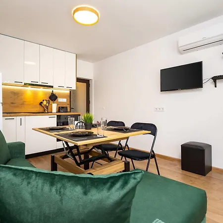 Cozy & 1bd Steps From The Old Town By Flat Manаger Apartamento *
