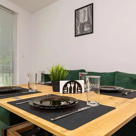 Cozy & 1bd Steps From The Old Town By Flat Manаger *