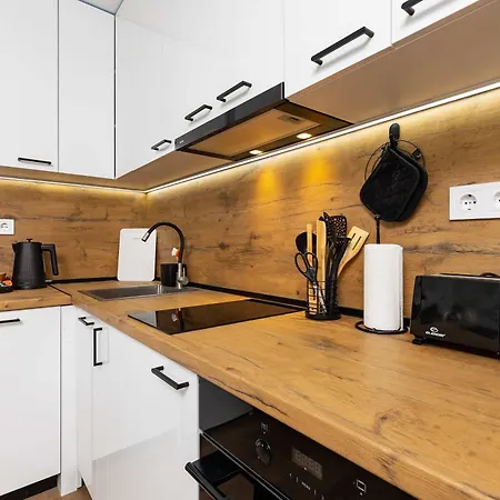 Cozy & 1bd Steps From The Old Town By Flat Manаger Apartment *